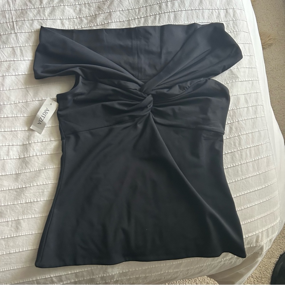 Aritzia twist top